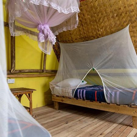 Kalitusi Nature Resort Fort Portal Екстериор снимка
