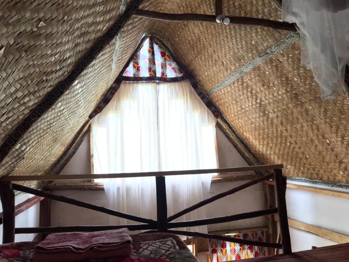 Kalitusi Nature Resort Fort Portal Екстериор снимка