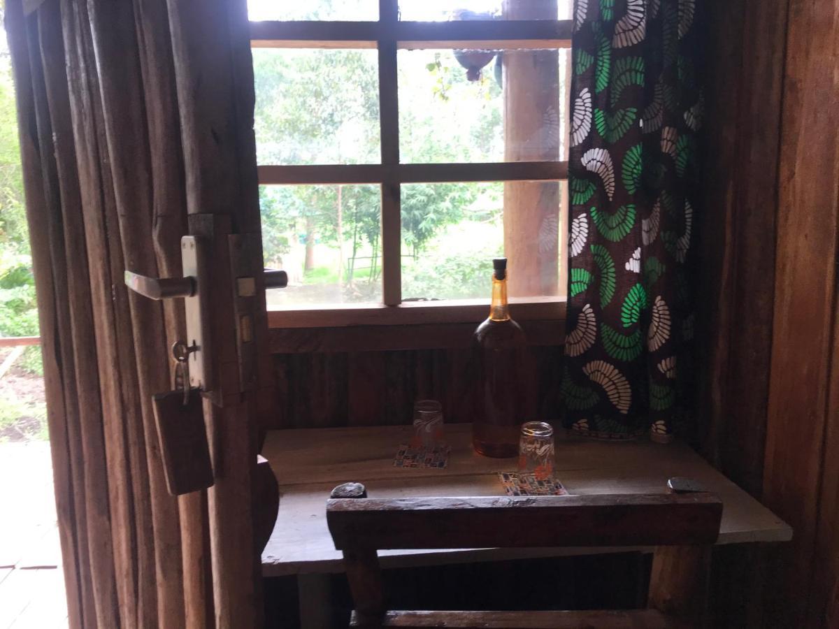 Kalitusi Nature Resort Fort Portal Екстериор снимка
