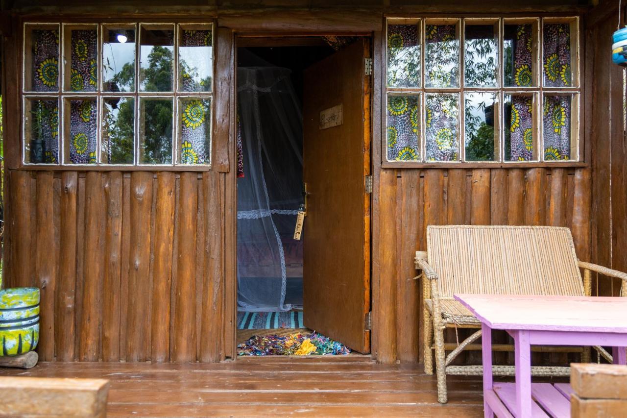 Kalitusi Nature Resort Fort Portal Екстериор снимка