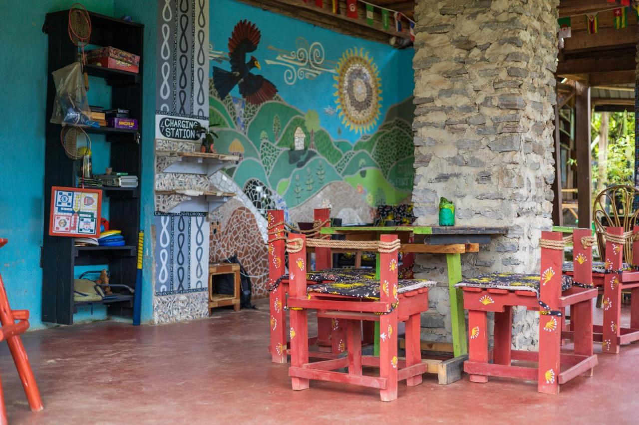 Kalitusi Nature Resort Fort Portal Екстериор снимка