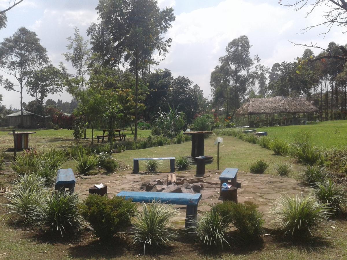 Kalitusi Nature Resort Fort Portal Екстериор снимка