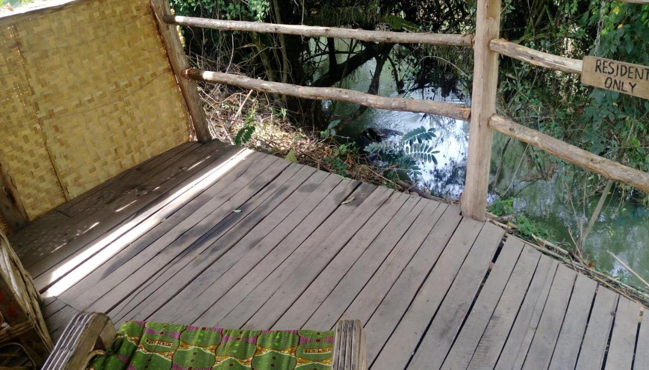 Kalitusi Nature Resort Fort Portal Екстериор снимка